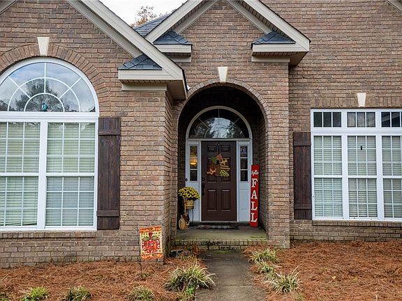 3rd image of 531 Lee Road 250