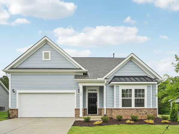 529 Winding Creek Dr, Lillington, NC 27546