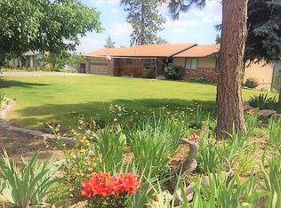 12221 W Sunridge Dr, Nine Mile Falls, WA 99026
