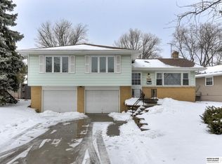 11324 Gold St, Omaha, NE 68144