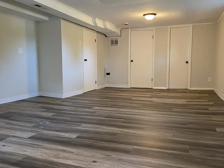 1439 S Highland Ave — Photo 15