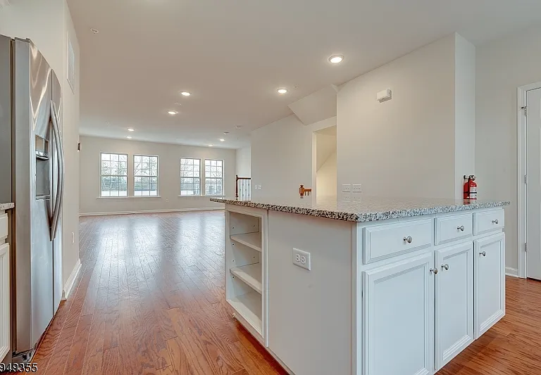 15 Braeburn Ct — Photo 3