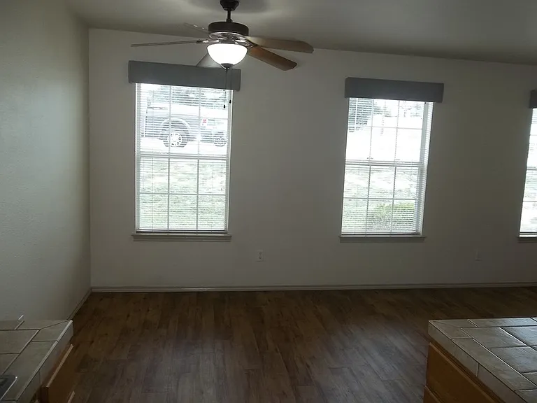 2318C Sailing Way N — Photo 5
