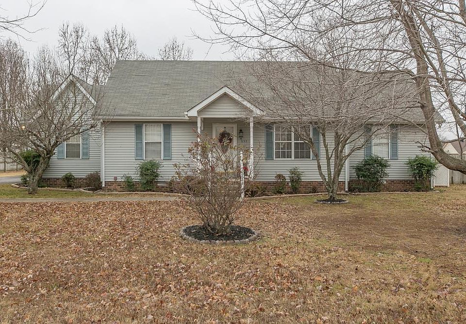 1st image of 657 Evergreen Dr
