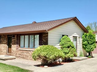 106 Indian Ln, Carpentersville, IL 60110