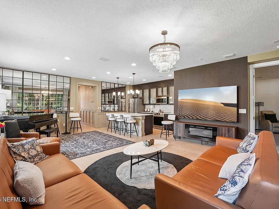 1st image of 12675 GREEN MEADOW Drive