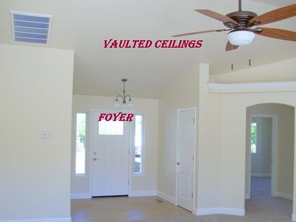 4th image of 939 Sweetwater Dr
