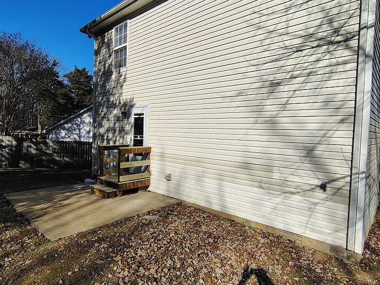 2020 Penmar Dr — Photo 9