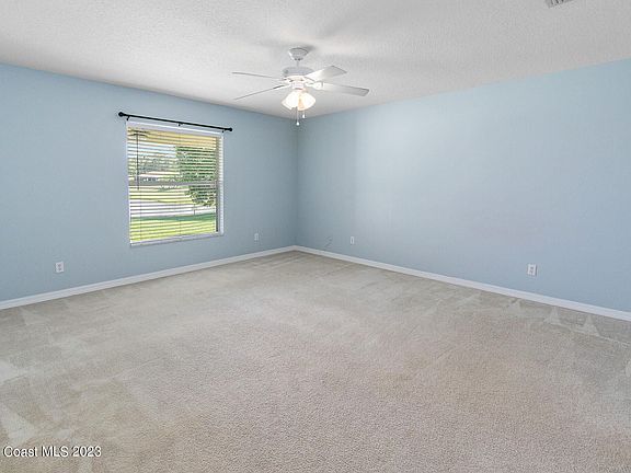 2nd image of 508 High Hawk Cir