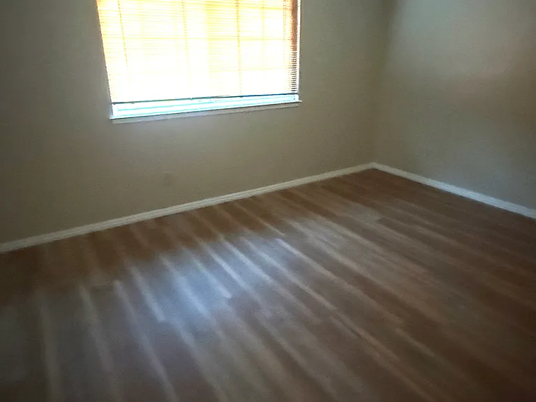 5005 Village Wood Dr — Photo 3
