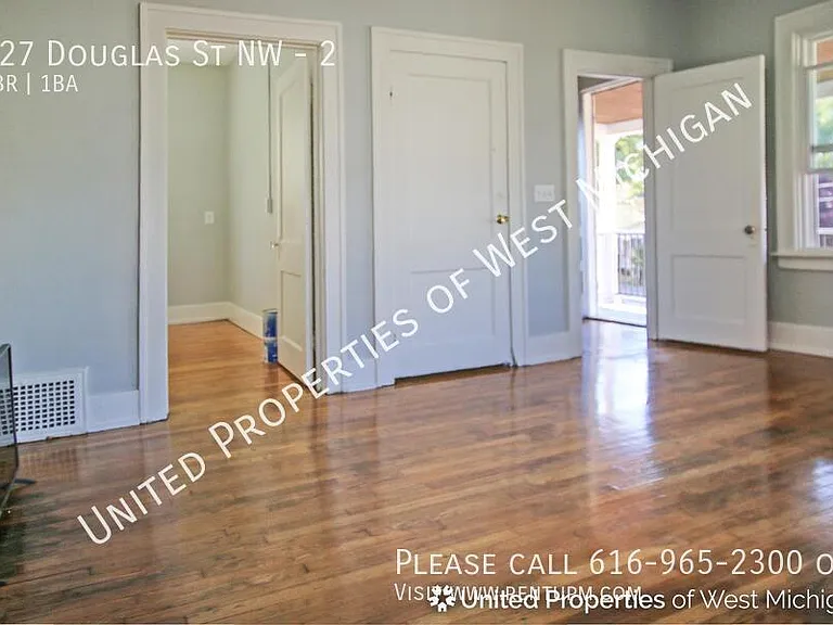 827 Douglas St NW #2 — Photo 11