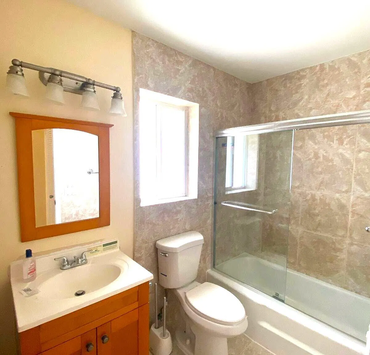 1 bed, 1.0 bath, 659 sqft, $1,650 — Photo 4