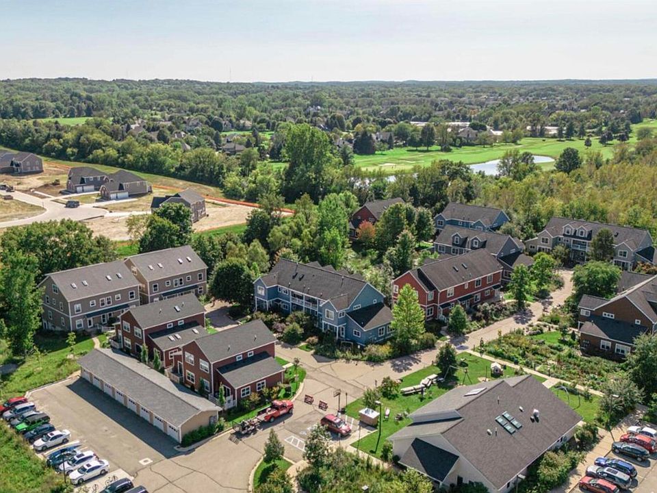 1st image of 560 Little Lake Dr Unit 32