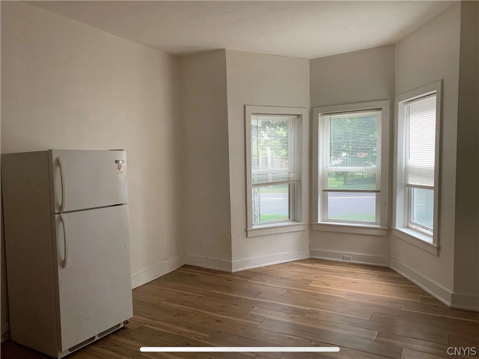 1 bed, 650 sqft, $900 — Photo 3