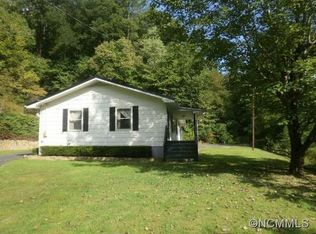 78 Riddle Branch Dr, Waynesville, NC 28785