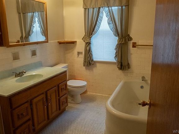 3rd image of 27 Allenhurst Rd