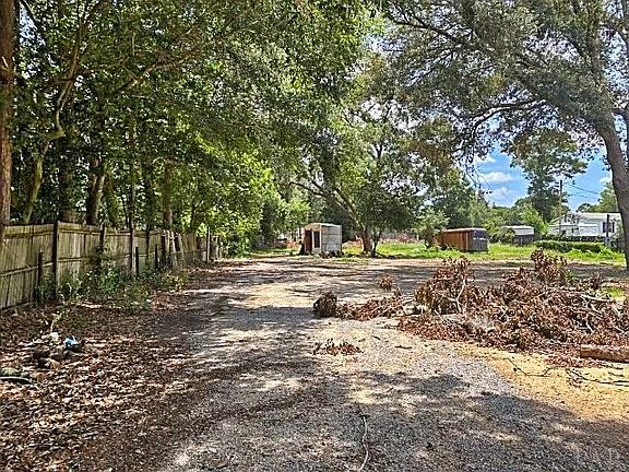 3rd image of 7160 Community Dr