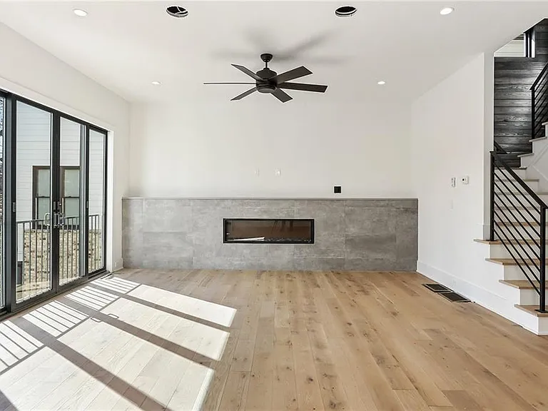 2985 Lookout Pl NE — Photo 9