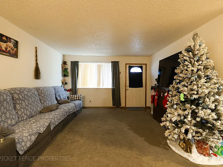 1433 Juliana Ct — Photo 7