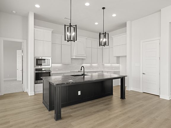 5th image of 5229 Stone Ln
