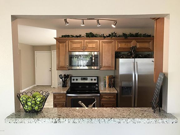 4th image of 3132 W Runion Dr