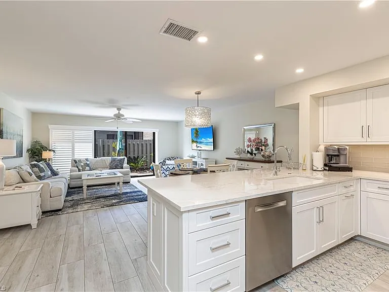 833 Meadowland Dr #14-3 — Photo 6