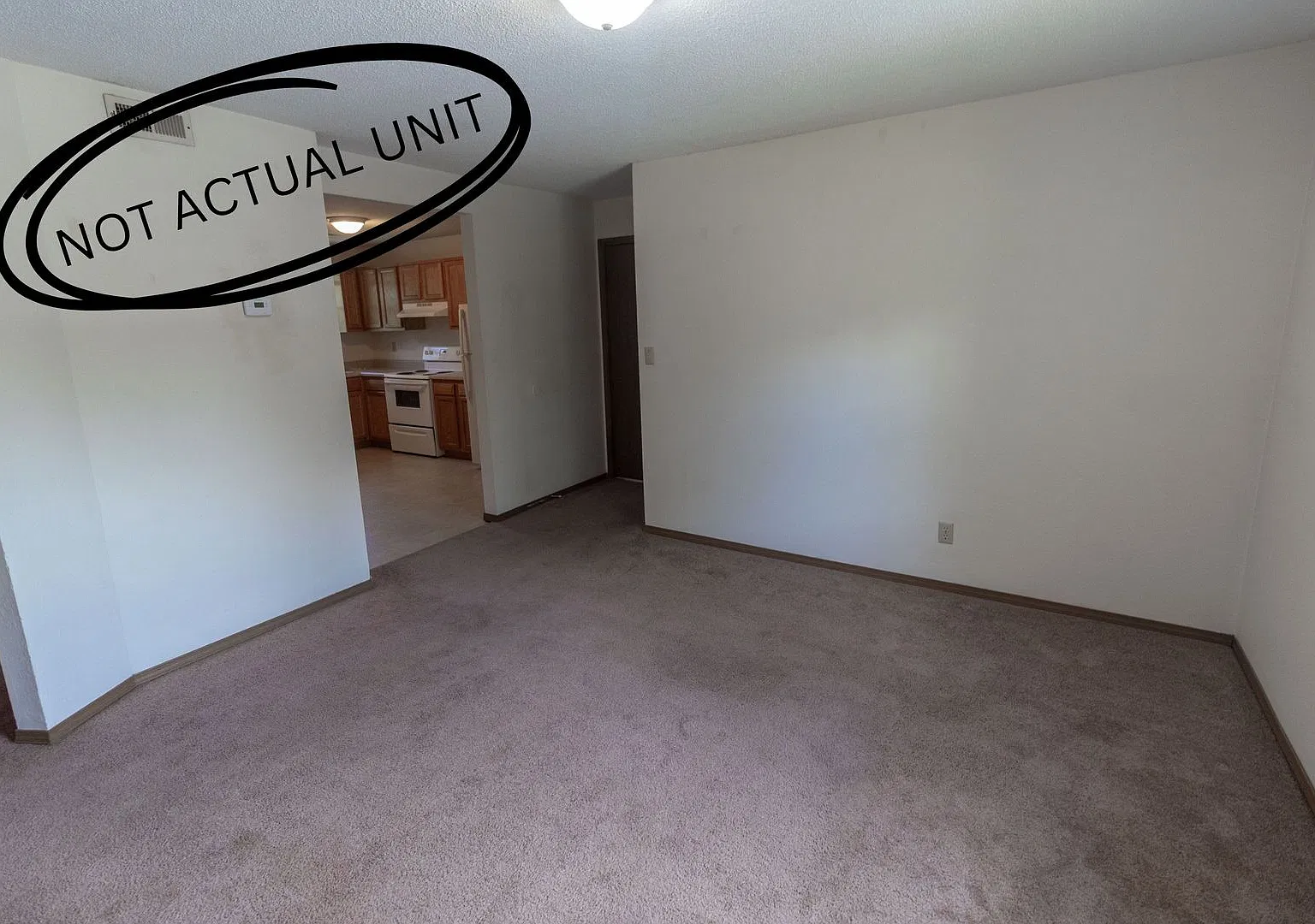 440 N East Park Ln — Photo 4