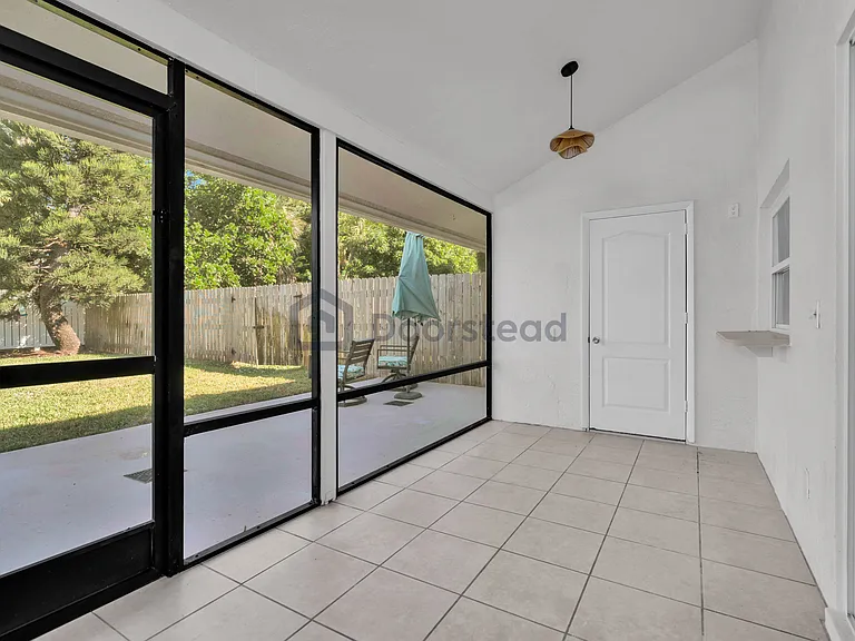5 Hawk St #7 — Photo 23