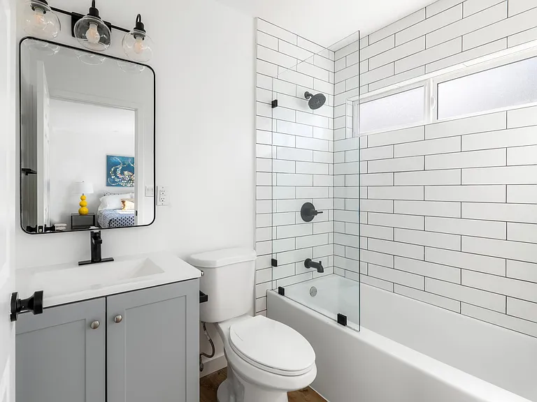 3400 Somerset Dr #3404 — Photo 8