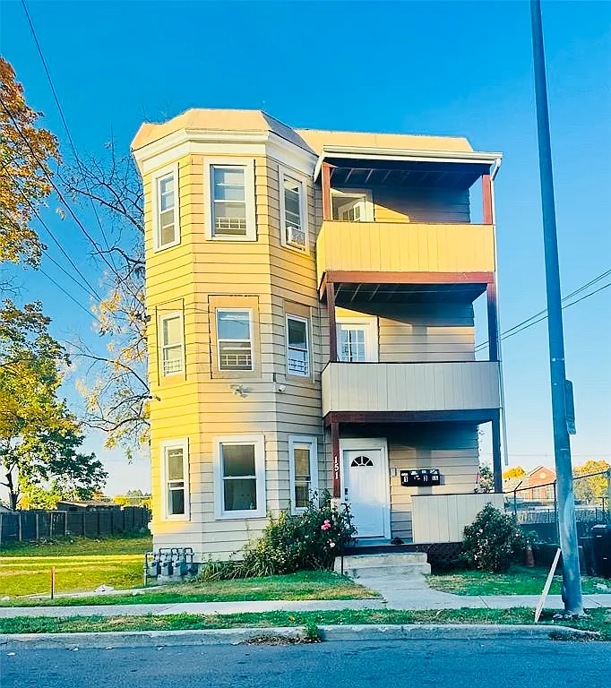 151 Cannon St — Photo 1