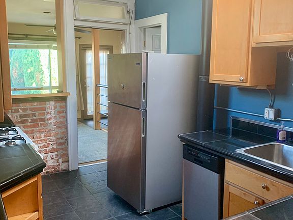 5th image of 149 W Archer Pl