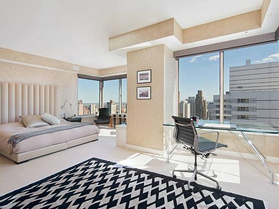 4th image of 200 E 69th St APT 31B