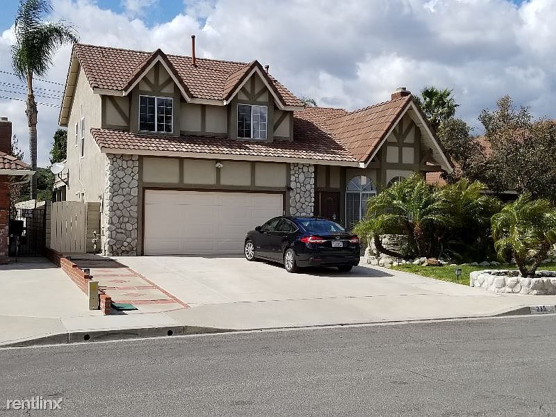 2nd image of 235 S Raspberry Ln