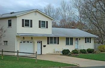 1st image of 13523 Wood St