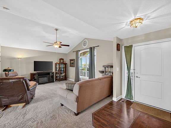 4th image of 4207 146th St