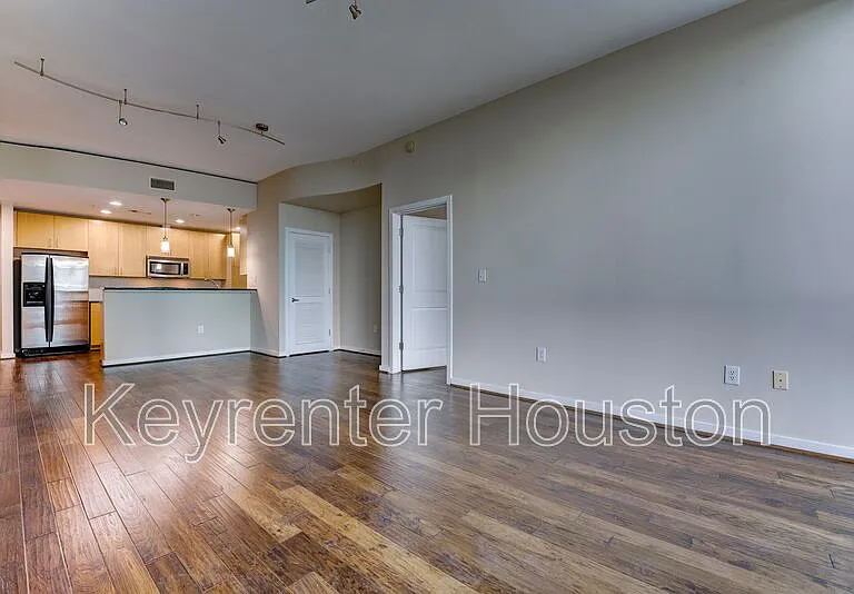 5925 Almeda Rd #2214 — Photo 11