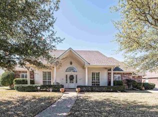 1409 Fossil Rdg, Woodway, TX 76712