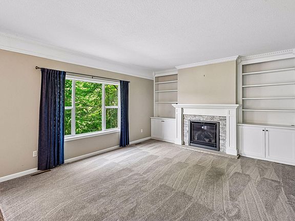 5th image of 254 Jaspers Cir S