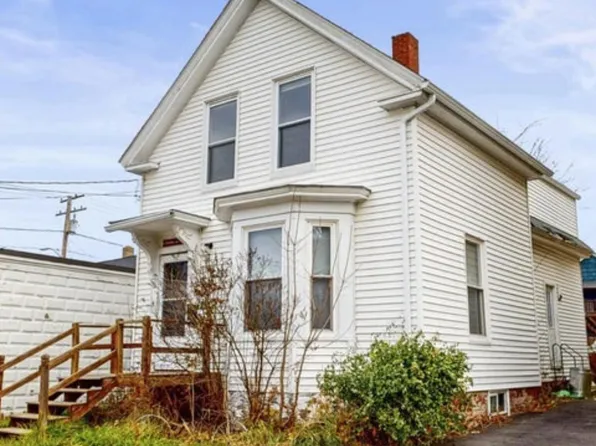 8 Howe Street, Lewiston, ME 04240