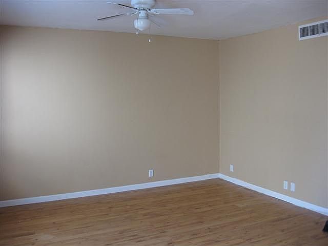 1st image of 3526 W Dunlap Ave #169
