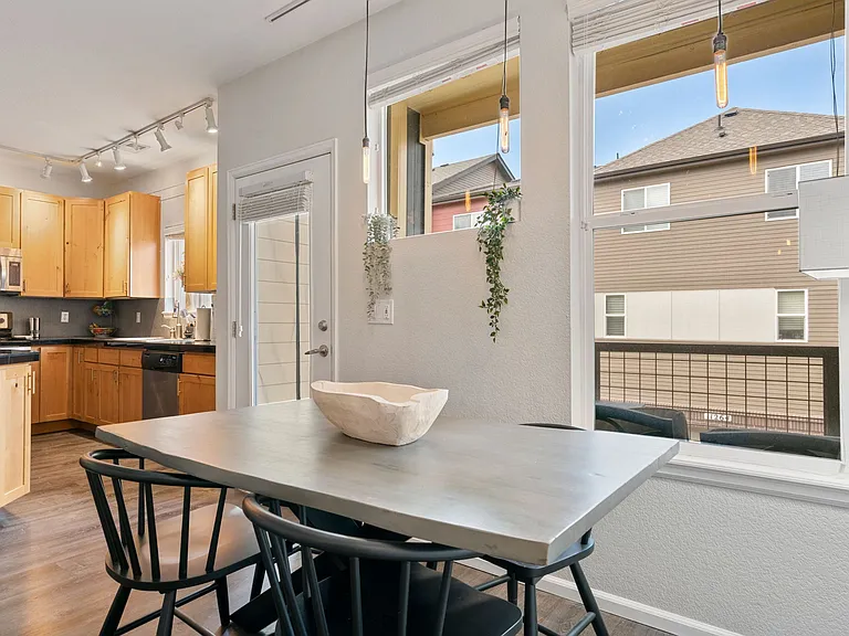 11310 Colony Cir — Photo 8