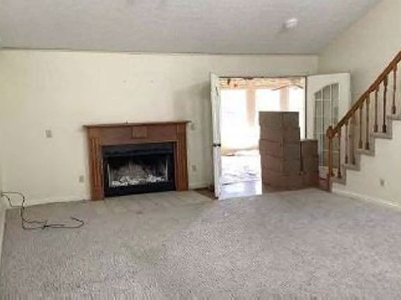 Additional Living Room