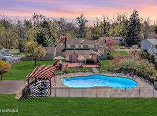 35 Buttonwood Rd, Middletown, NJ 07748