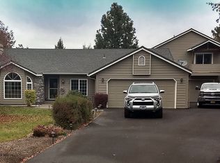 21176 Charity Ln, Bend, OR 97702
