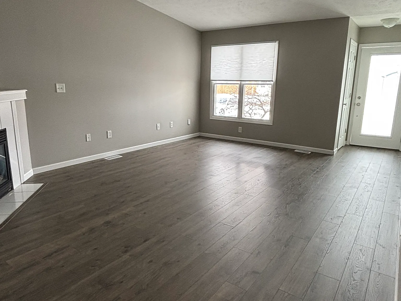 2 bed, 1870 sqft, $1,975 — Photo 3