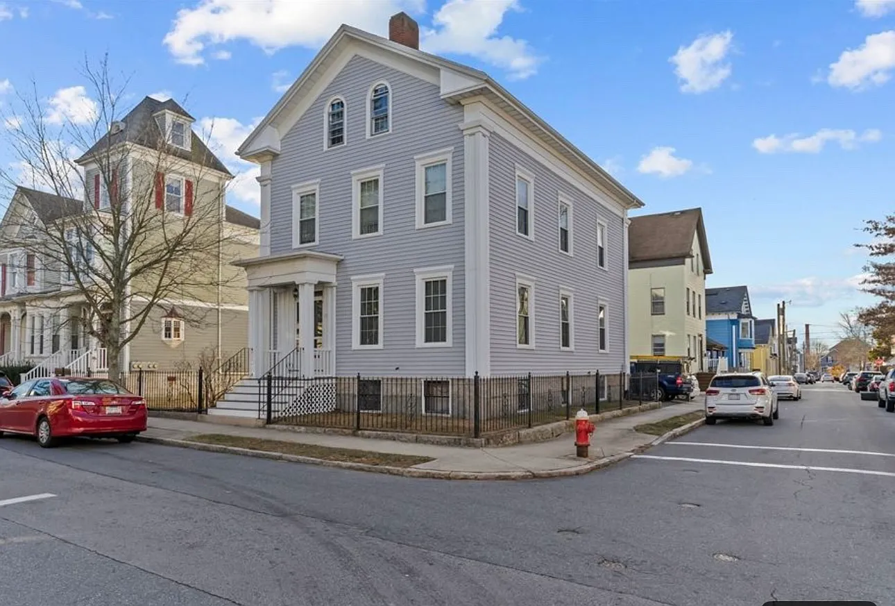 65 Chestnut St — Photo 1