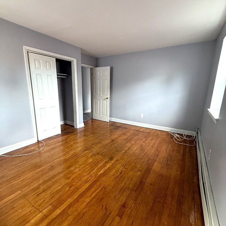 2nd image of 321 Sanford Ave #A1