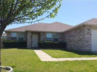 2035 Brazos Ct, Grand Prairie, TX 75052