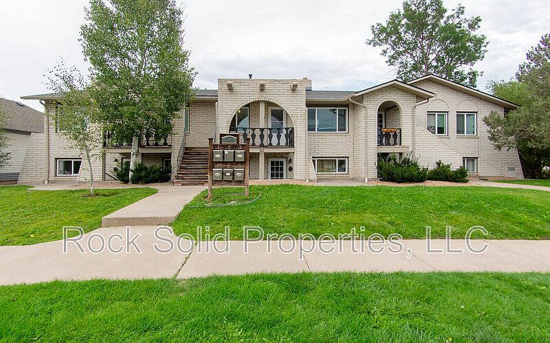 1st image of 3061 Reed Ave APT 2