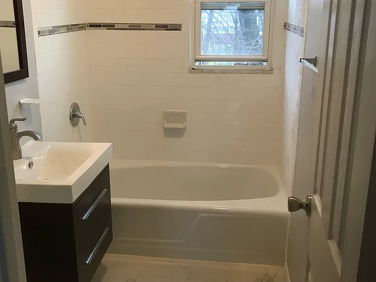 1010 Gifford Ct #1 — Photo 11